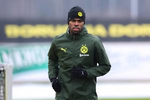 图片报：多特想续租楚克乌梅卡，切尔西倾向于直接出售