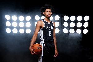 九游体育官网-会模仿哪些球员？榜眼哈珀：所有那些身形跟我差不多的大个子后卫